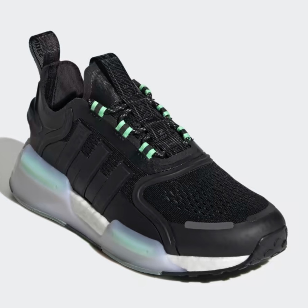 Adidas Kids Unisex NMD_V3 Sneakers Core Black Cloud White Beam Green
